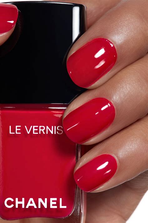 chanel nagellack orange|Chanel le vernis nail color.